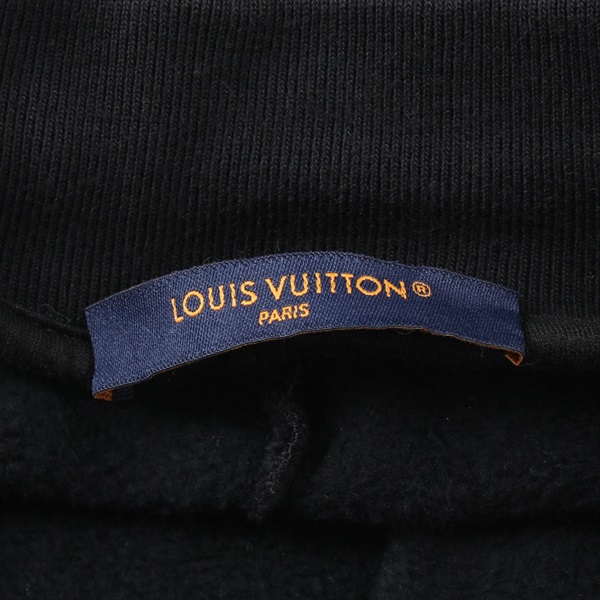 LOUIS VUITTON POLIAMIDEパンツ　ほぼ新品 ルイ・ヴィトン(LOUIS VUITTON)ルイ・ヴィトン パンツ 衣料品