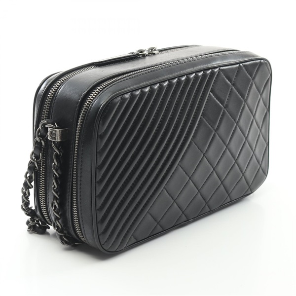 シャネル　ココボーイ　チェーンショルダー　カメラバッグ 高級感溢れる☆》CHANEL ミニカメラバッグ チェーンショルダー (CHANEL