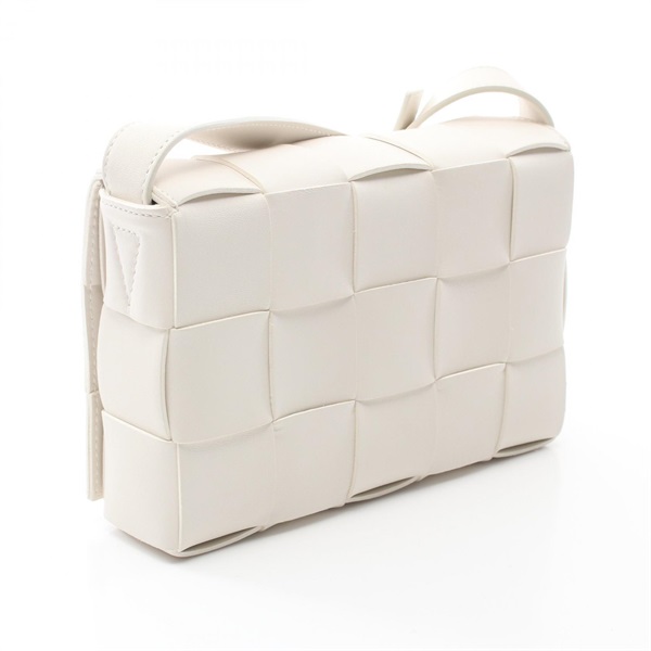 ボッテガヴェネタ(BOTTEGA VENETA)ボッテガヴェネタ カセット クロス
