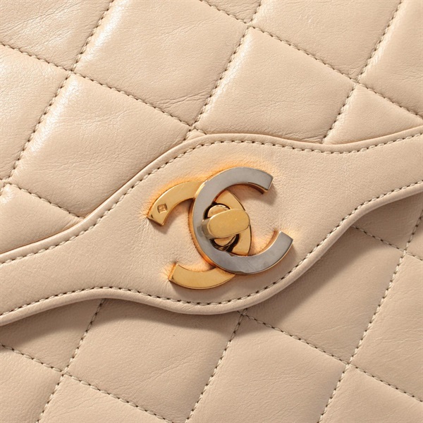 シャネル(CHANEL)シャネル マトラッセ パリ限定 Wフラップ ショルダー