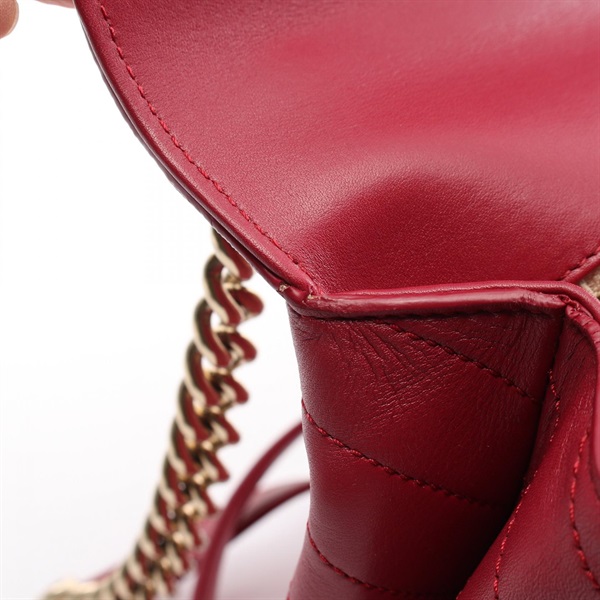 シャネル(CHANEL)シャネル Vステッチ シェブロン ショルダーバッグ