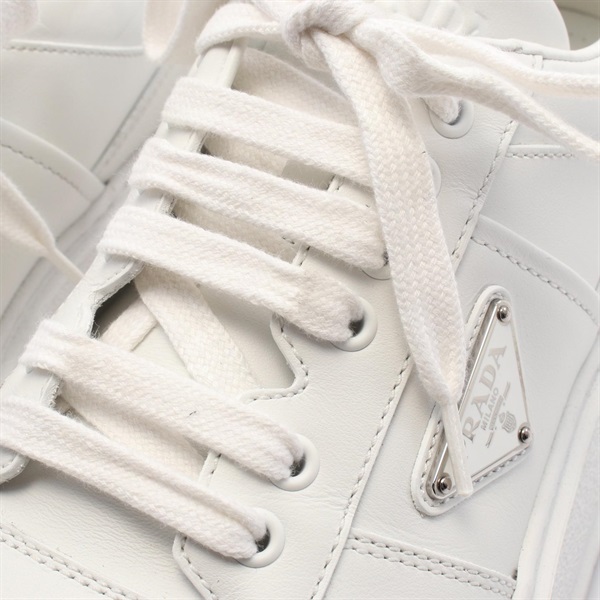 PRADA スニーカー メンズ7(約26cm) ホワイト レザー 2EG452