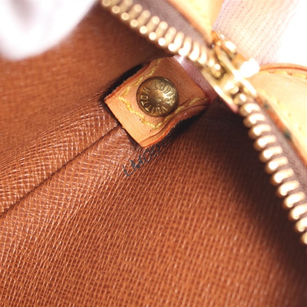 ルイヴィトン‼️ドルーオショルダーバッグ　M51290 期間限定お値下げ LOUIS VUITTON ルイヴィトン モノグラム ドルーオ ショルダーバッグ