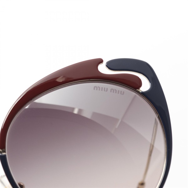 ミュウ ミュウ Miu Miu サングラス 衣料品 プラスチック レディース ボルドー系 / ブラウン系 【中古】 miu miu（ミュウミュウ） サングラス プラスチック ピンク×ボルドー