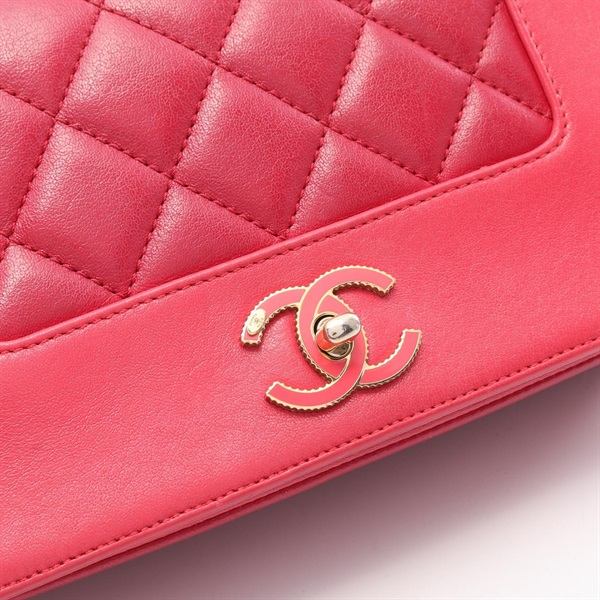 シャネル(CHANEL)シャネル マドモアゼル マトラッセ Wフラップ