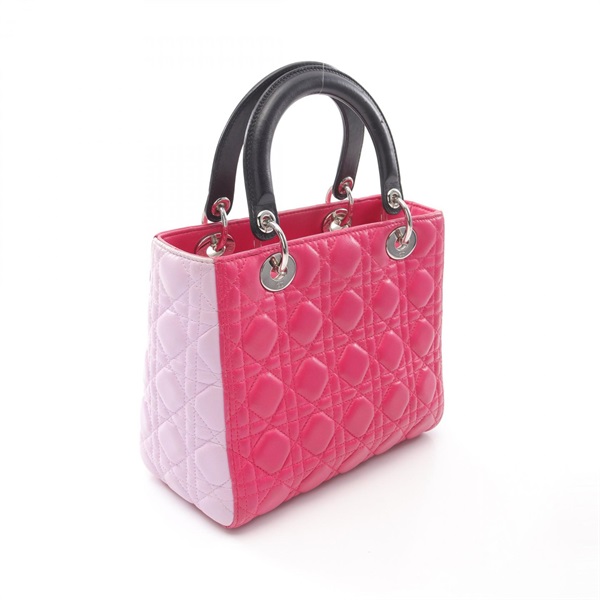 完売品⭐︎新品未使用Lady DIOR ハートカナージュiPhone15Pro 🎀 新発売のDiorのハートのiPhoneケース💗 日本限定のLADY DIOR