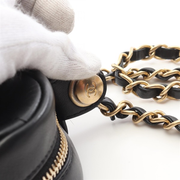 シャネル(CHANEL)シャネル マトラッセ ロゴカメラバッグ ショルダー