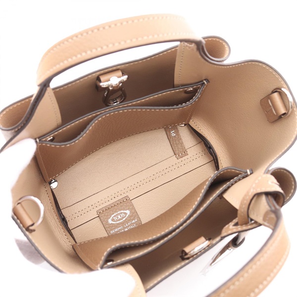 トッズ(TOD'S)トッズ Tタイムレス マイクロ ハンドバッグ バッグ
