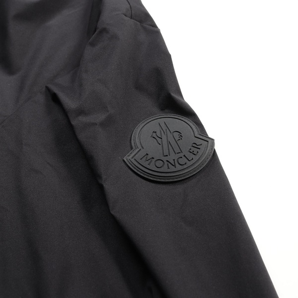 モンクレール(MONCLER)モンクレール CHARDON マウンテンパーカー 衣料