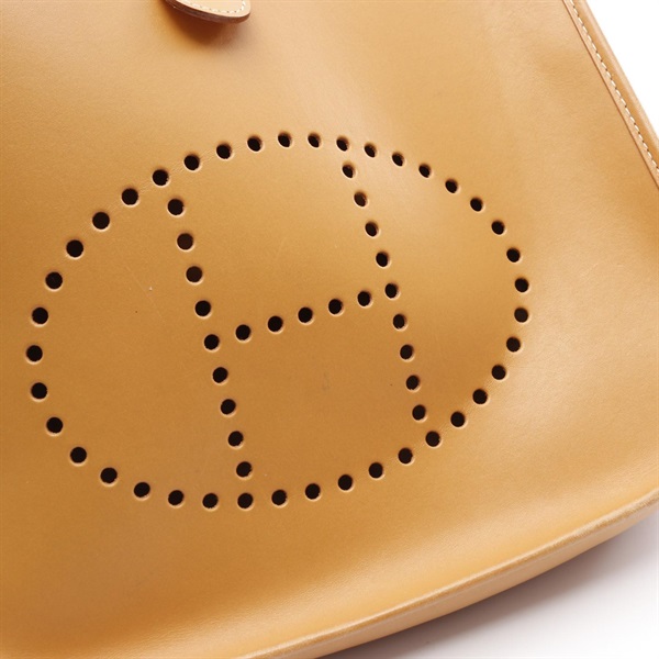 エルメス(HERMES)エルメス エヴリン 2 ドゥ PM ナチュラル ショルダー