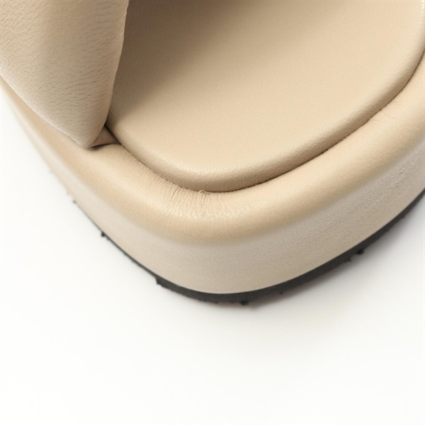 美品✨ プラダ トライアングルロゴ ホワイト レディース 23.5cm相当 PRADA プラダ スニーカー 1E804M 3LKI レディース レザー