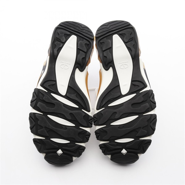 ヴァレンティノ・ガラヴァーニ(Valentino Garavani)ヴァレンティノ