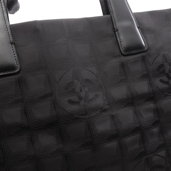 シャネル(CHANEL)シャネル ニュートラベルラインMM トートバッグ