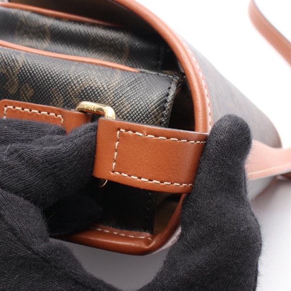 セリーヌ(CELINE)セリーヌ ファルコ ミディアムバッグ トリオンフ