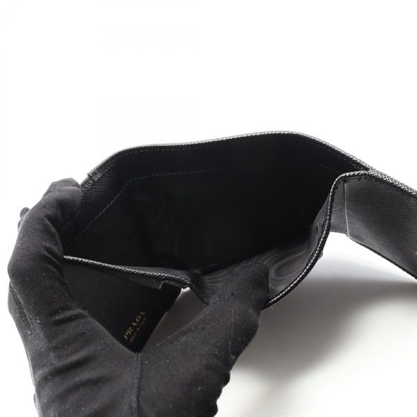 プラダ(PRADA)プラダ サフィアーノトライアングル 三つ折り財布 財布  
