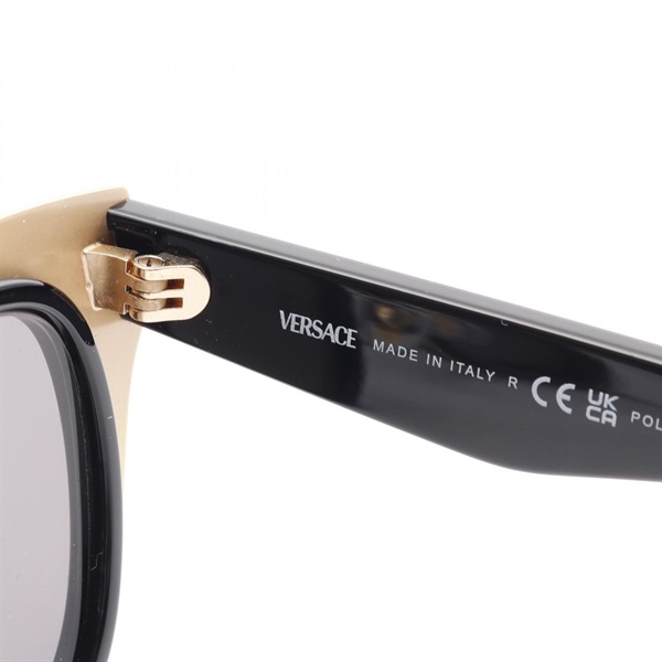 ヴェルサーチ VERSACE メデューサ サングラス 衣料品 メタル レディース ブラック系 / シルバー系 【中古】 ヴェルサーチ(VERSACE)ヴェルサーチ メデューサ サングラス 衣料品