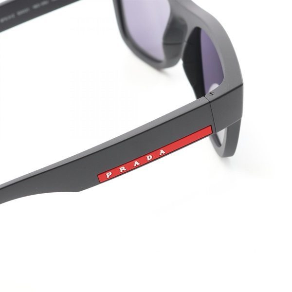 プラダスポーツ　サングラス　レッド　サイドロゴ プラダスポーツ サングラス レッド サイドロゴ - メルカリ