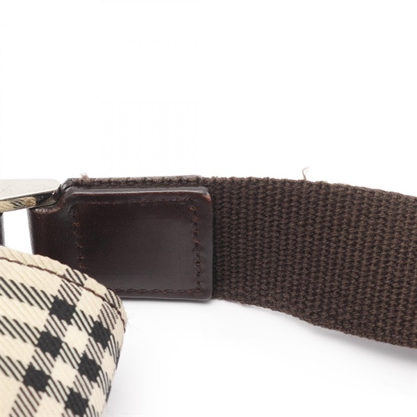 バーバリー(BURBERRY)バーバリー ノバチェック ショルダーバッグ