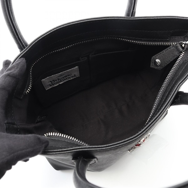 ヴィヴィアンウエストウッド(Vivienne Westwood)ヴィヴィアン