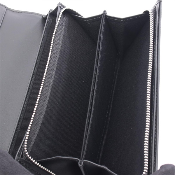 ヴィヴィアンウエストウッド(Vivienne Westwood)ヴィヴィアン