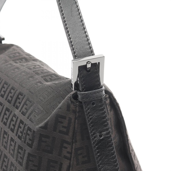 フェンディ(FENDI)フェンディ マンマバケット ズッキーノ フェンディ(FENDI)フェンディ マンマバケット ズッキーノ
