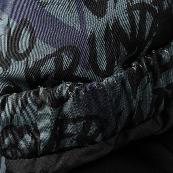 ヴァレンチノ(Valentino)ヴァレンチノ VALENTINO × UNDERCOVER ダウン