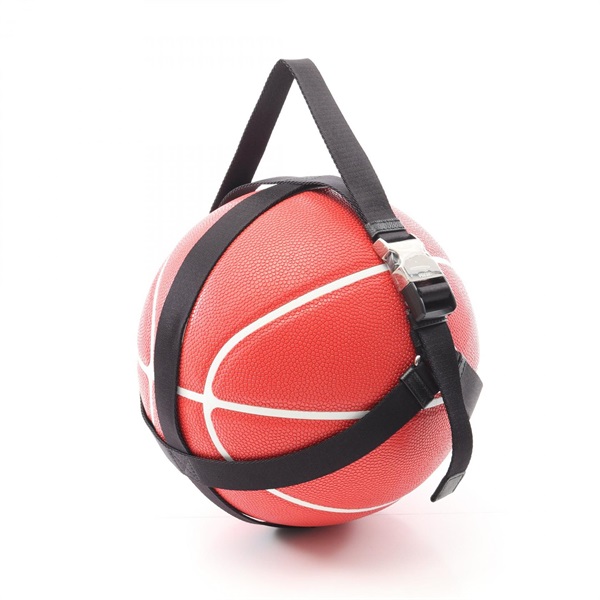 PRADA（プラダ）バスケットボール プラダから高級感溢れるラバー製バスケットボールが登場 | Hypebeast.JP