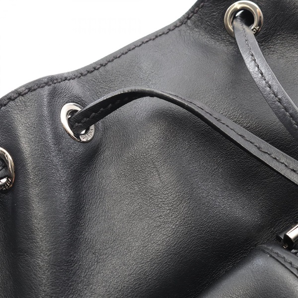 プラダ(PRADA)プラダ トライアングルロゴ リュックサック バックパック
