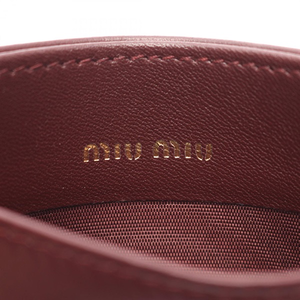 新品未使用品 MIU MIU 型押し エナメル ラウンドジップ ケース 楽天市場】【Miu Miu】ミュウミュウ ラウンドジップ ファスナー