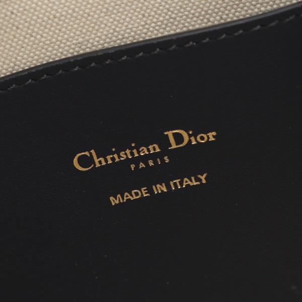 ディオール(Dior)ディオール Signature バケットバッグ スモール