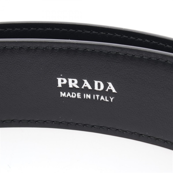 Prada トライアングルロゴ タートルネック 21aw プラダ Prada トライアングルロゴ タートルネック 21aw プラダ