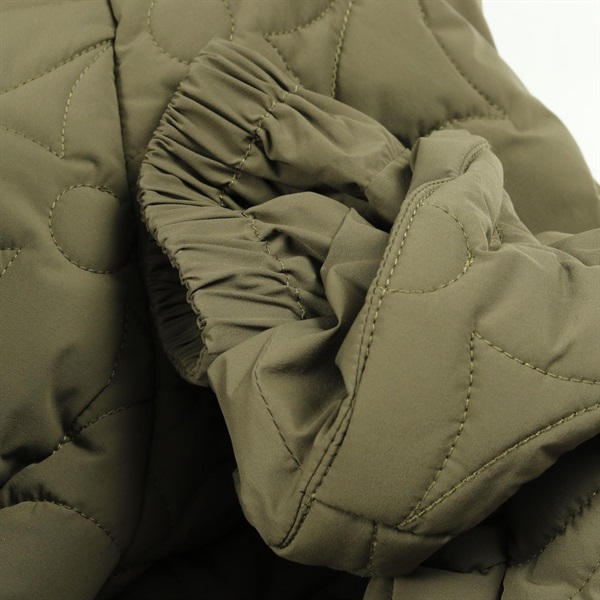 ルイ・ヴィトン(LOUIS VUITTON)ルイ・ヴィトン フラワーキルテッド