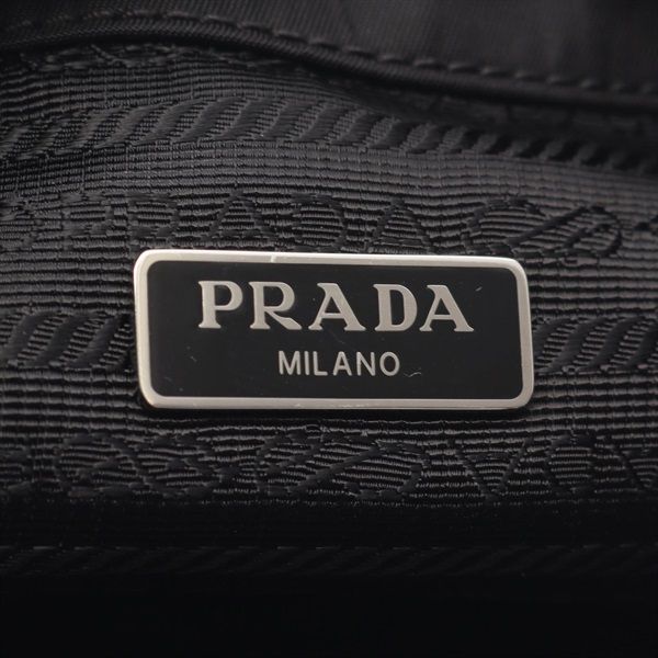 プラダ(PRADA)プラダ VELA Re-Nylon ポーチ バッグ レディース