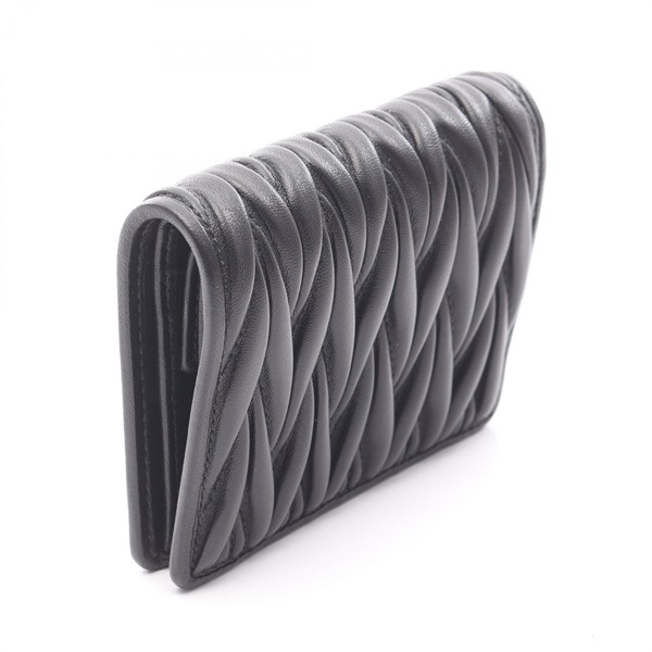 ミュウ ミュウ(Miu Miu)ミュウ ミュウ MATELASSE'MIU 二つ折り財布