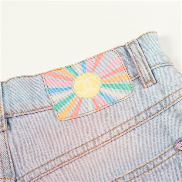 シャネル(CHANEL)シャネル ココマークボタン グラデーション デニム  