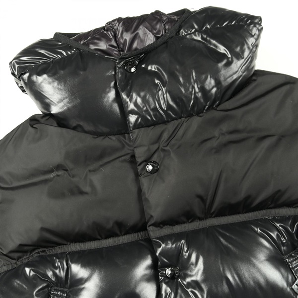 モンクレール TANY タニー ブラック メンズLLサイズ フードあり USED MONCLER（モンクレール） MONCLER TANY タニー ダイヤ キルティング