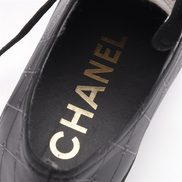 シャネル(CHANEL)シャネル ココマーク マトラッセ スニーカー 靴