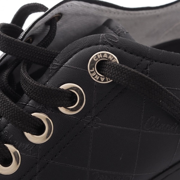 シャネル(CHANEL)シャネル ココマーク マトラッセ スニーカー 靴