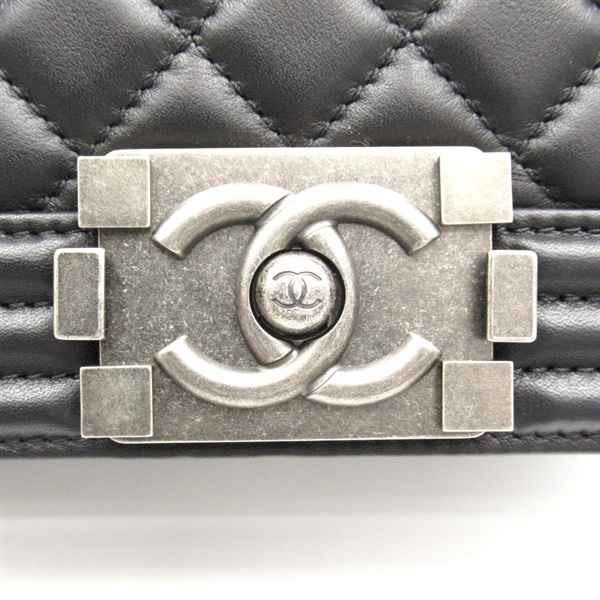 シャネル(CHANEL)シャネル BOY CHANEL チェーンショルダー