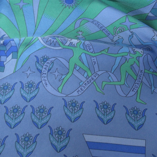 HERMES 幾何学模様 青い三角スカーフ 約44cm × 105cm HERMES 幾何学模様 青い三角スカーフ 約44cm × 105cm HERMES