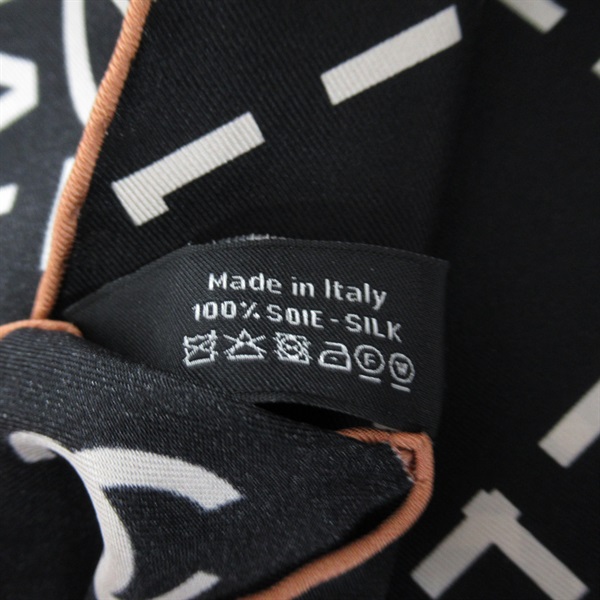 本日最終価格　シャネルスカーフ シャネル ココマーク シルク スカーフ ブラック ABランクの