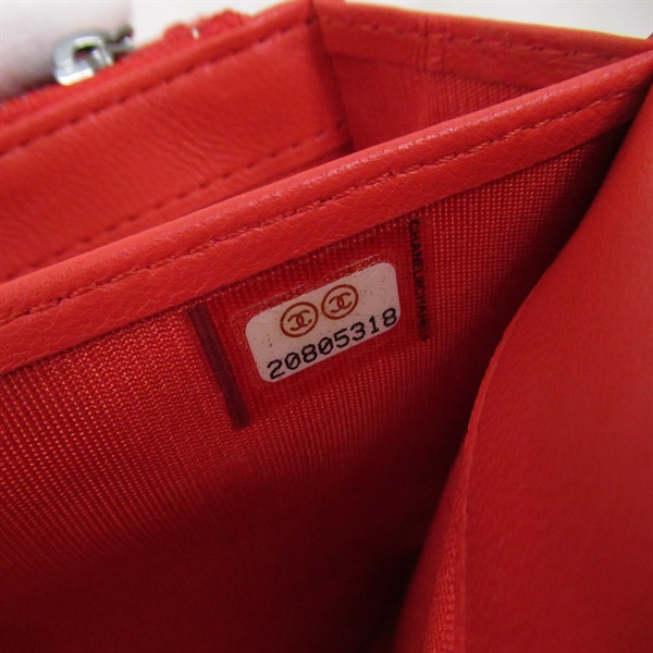 シャネル(CHANEL)シャネル 二つ折り長財布 限定モデル 二つ折り長財布