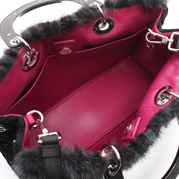 ディオール(Dior)ディオール レディディオール ラージ ハンドバッグ ディオール(Dior)ディオール レディディオール ラージ ハンドバッグ