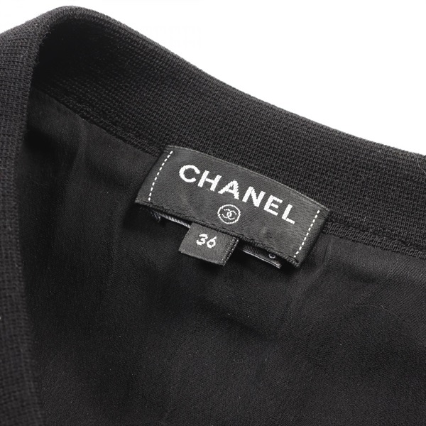 CHANEL ブラック Tシャツ カメリア　桜　y2k Chanel 05C Fantasy Tweed Trim Cashmere Short Sleeve Top 42