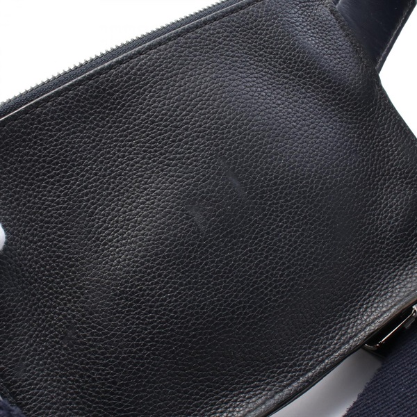 LOEWE ロエベ ミリタリーバムバッグ オリーブ LOEWE ロエベ ミリタリーバムバッグ オリーブ