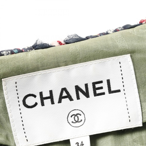 価格変更❣️美品CHANEL ノーカラージャケット バニラカラー貴重白ゴールドロゴ シャネル CHANEL 05A ニットカーディガン ノーカラージャケット