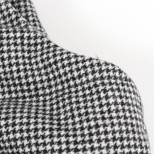 モンクレール(MONCLER)モンクレール HERNIAIRE ダウンベスト 衣料品