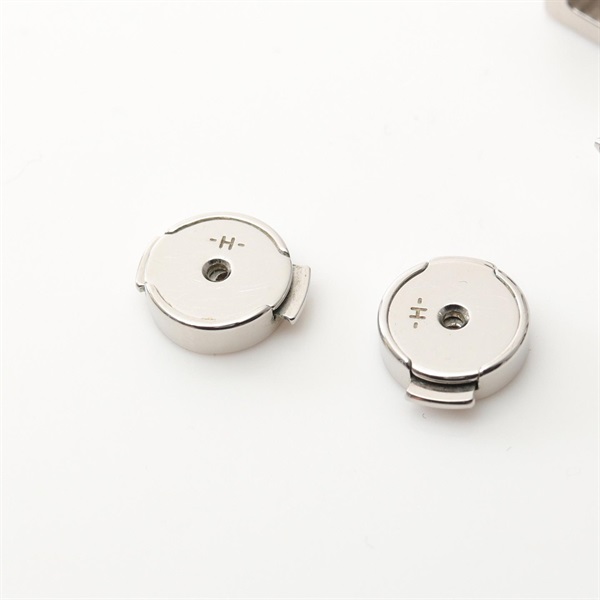 エルメス(HERMES)エルメス カージュドアッシュ Hキューブ ピアス