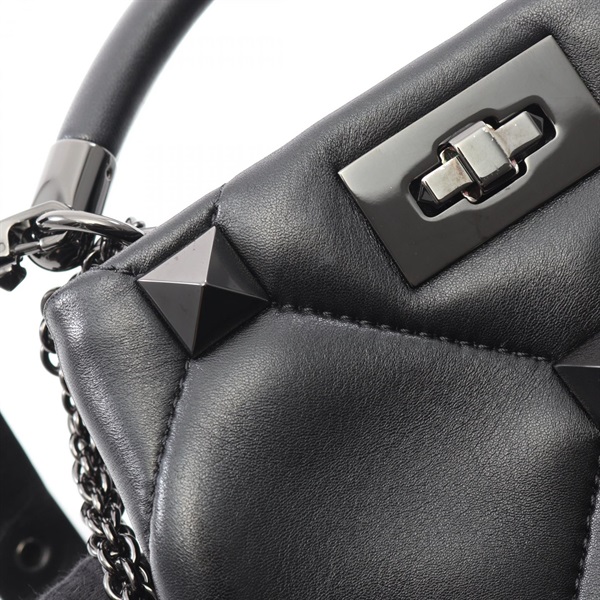 ヴァレンチノ(Valentino)ヴァレンチノ ローマンスタッズ ハンドバッグ ヴァレンチノ(Valentino)ヴァレンチノ ローマンスタッズ ハンドバッグ