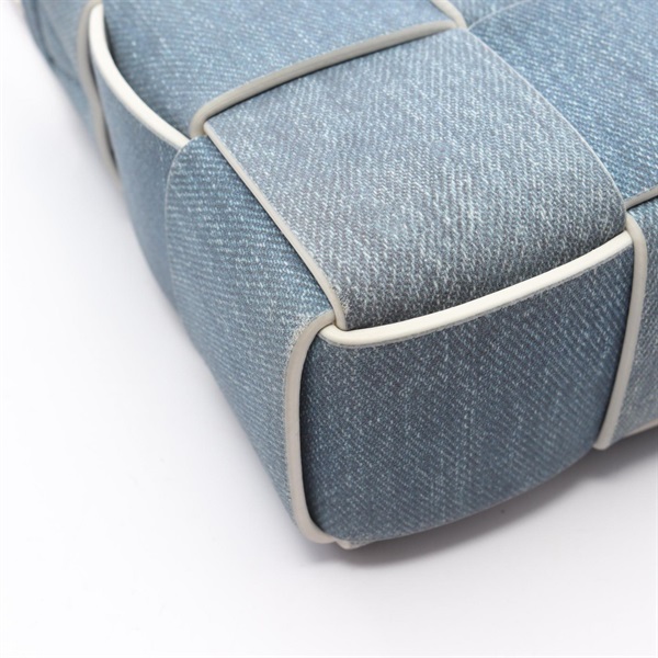 ボッテガヴェネタ(BOTTEGA VENETA)ボッテガヴェネタ カセット マキシ